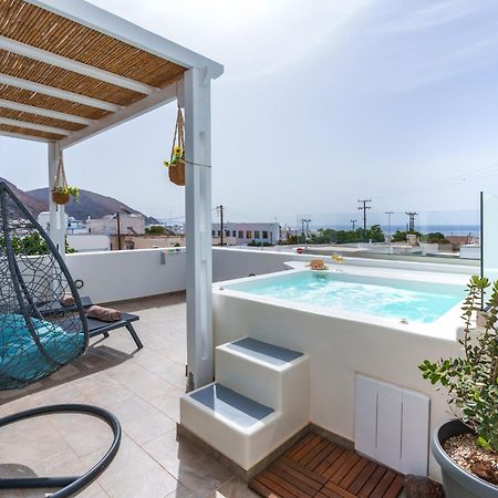 Santorossa Luxury Villas Emporio  Eksteriør billede