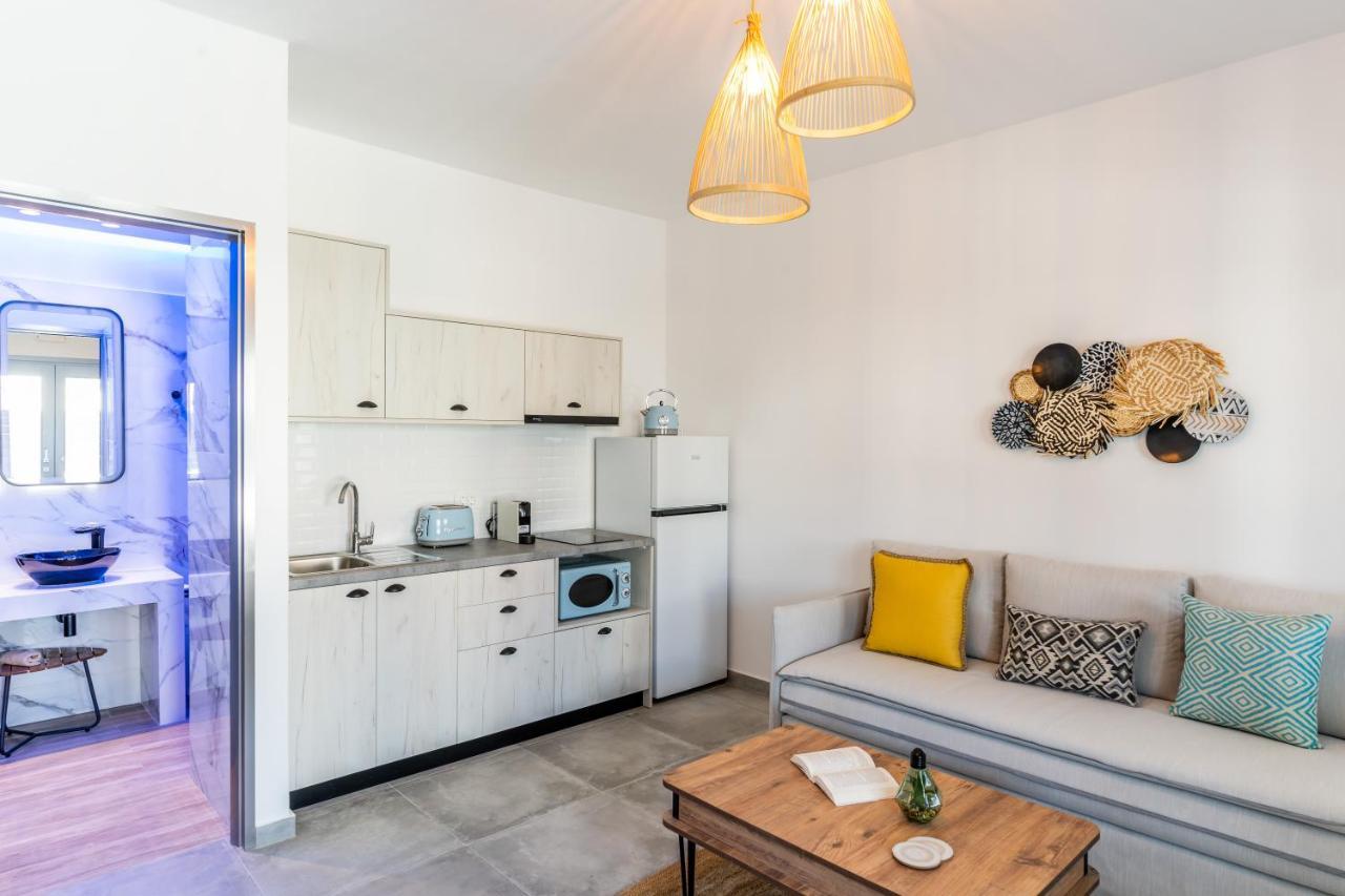 Santorossa Luxury Villas Emporio  Eksteriør billede
