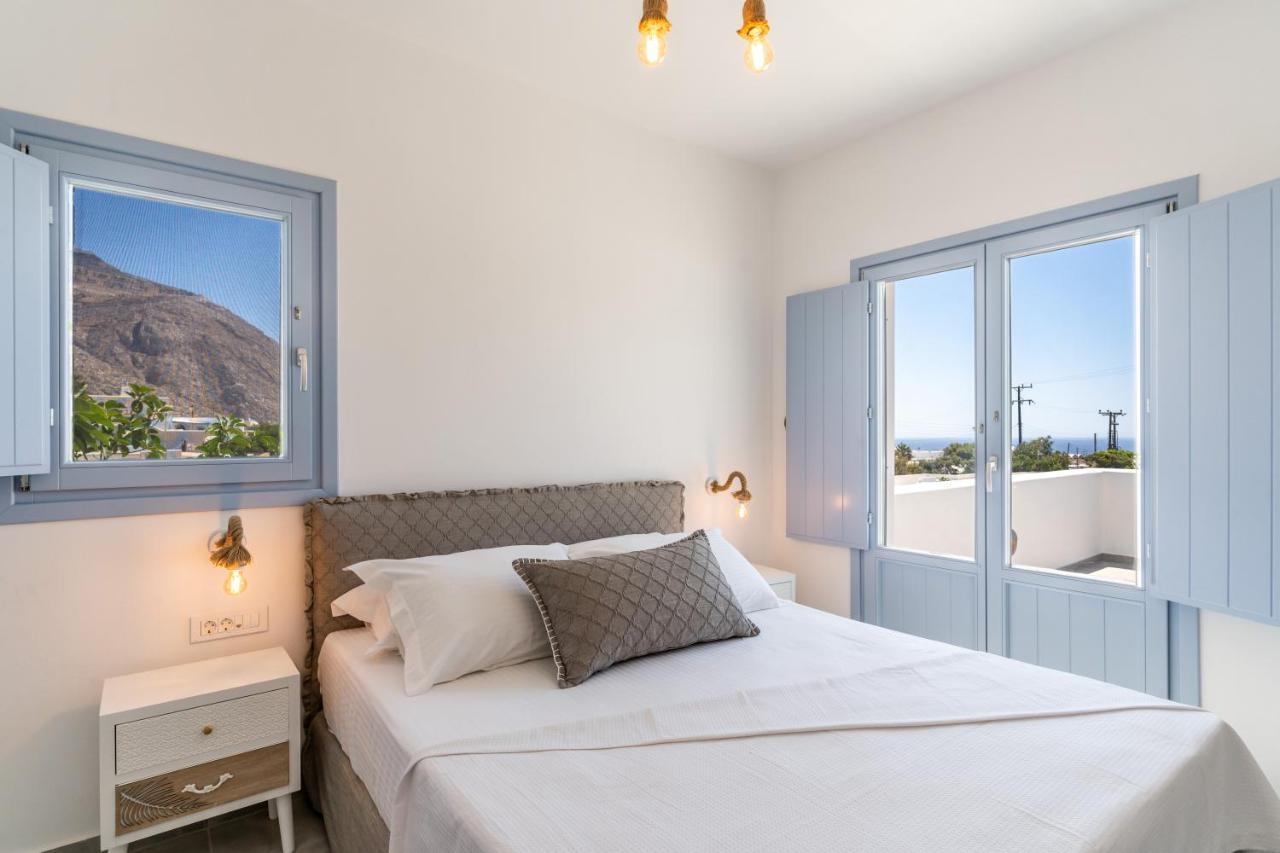 Santorossa Luxury Villas Emporio  Eksteriør billede