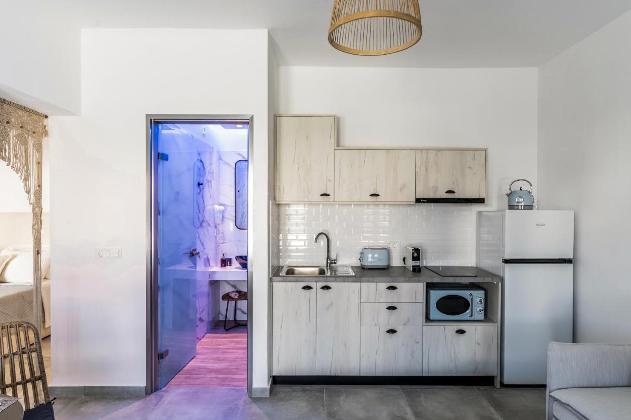 Santorossa Luxury Villas Emporio  Eksteriør billede