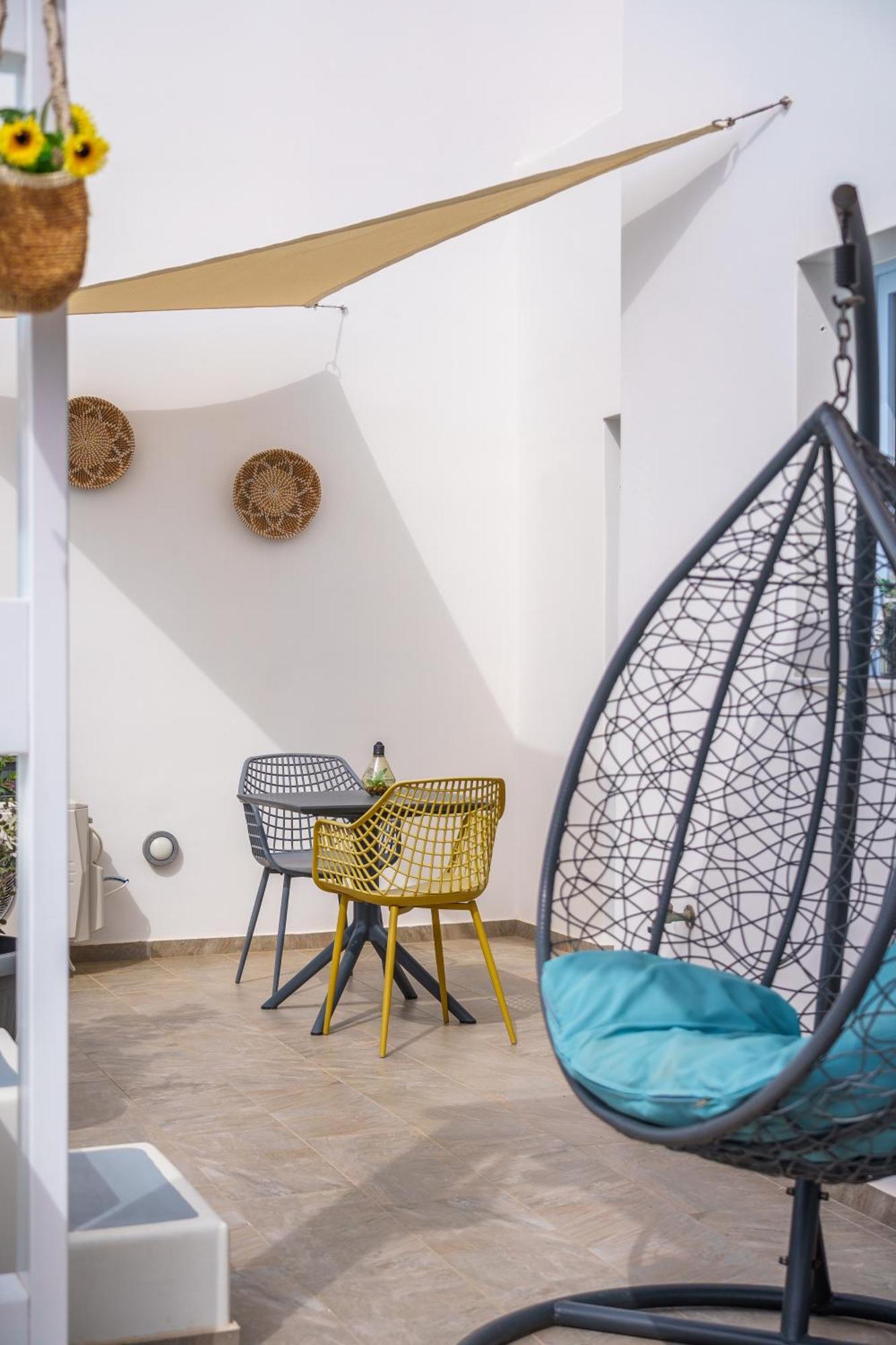Santorossa Luxury Villas Emporio  Eksteriør billede